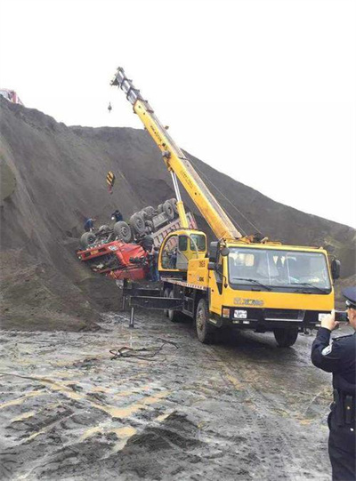 宁南上犹道路救援